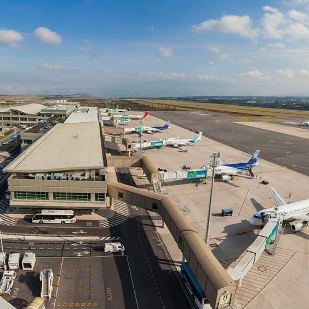 Aeropuerto Mariscal Sucre, Quito