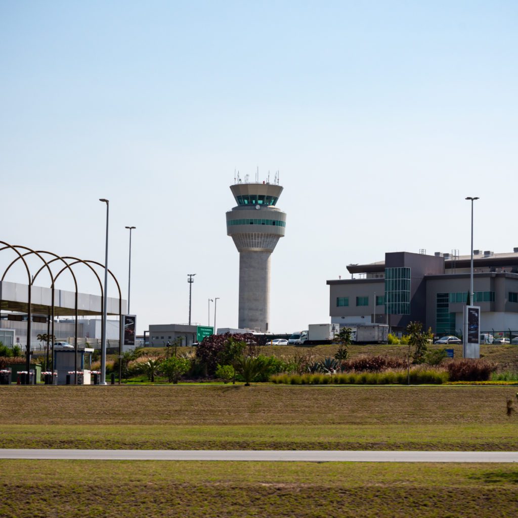 Aeropuerto Mariscal Sucre, Quito